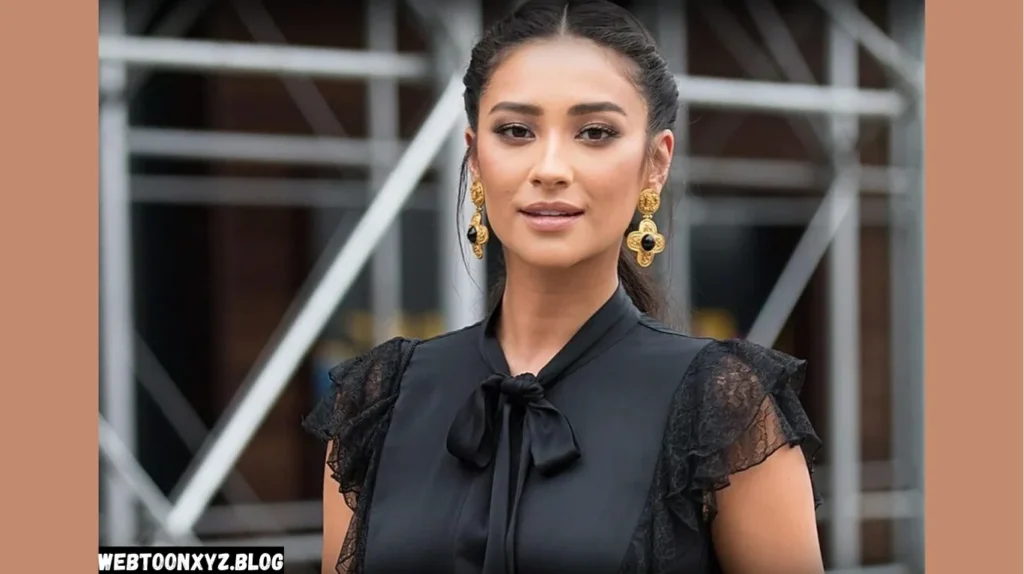 Shay Mitchell Net Worth